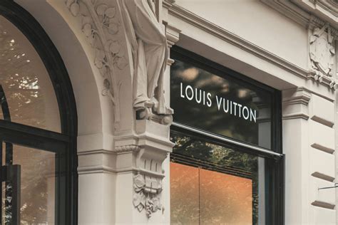 how old to work at louis vuitton|louis vuitton internships.